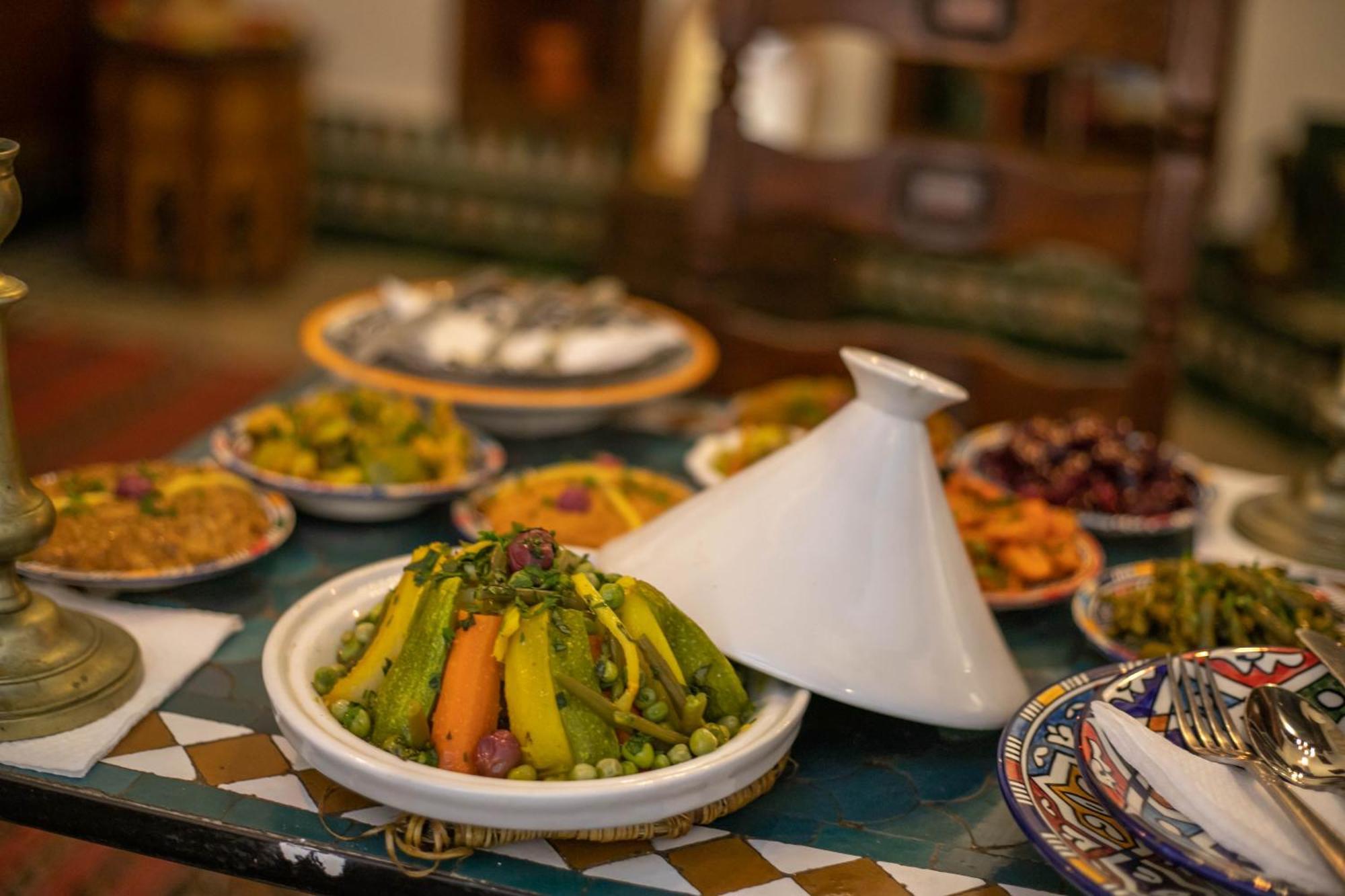 Dar Authentic Fes - Familly Hosting Bed & Breakfast Exterior photo