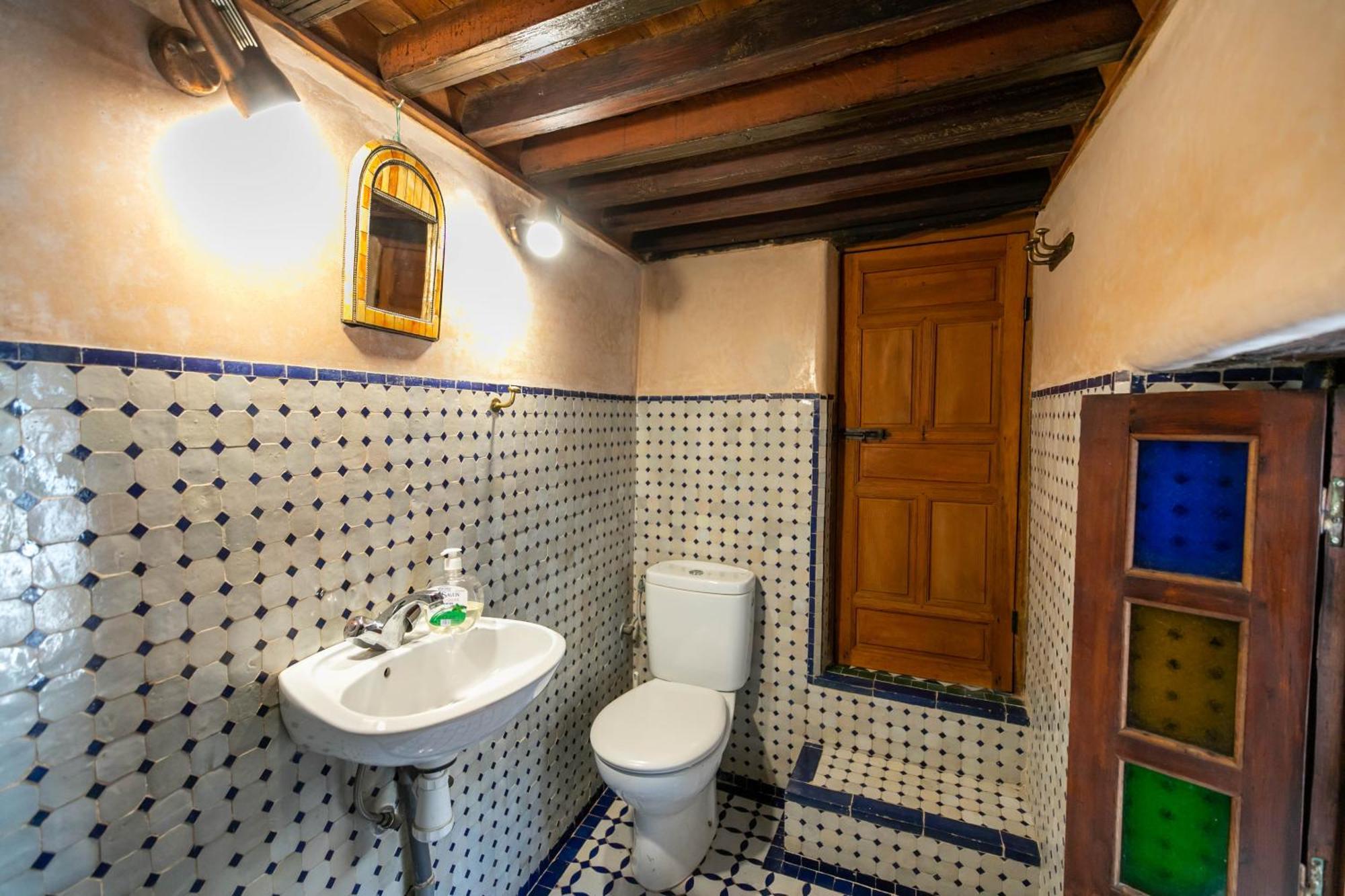 Dar Authentic Fes - Familly Hosting Bed & Breakfast Exterior photo